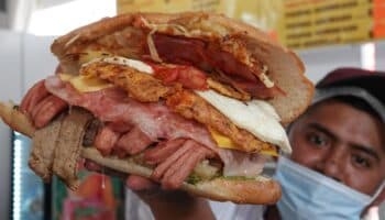 ¿Por qué tenemos pesadillas con cenas pesadas?, la UNAM explica