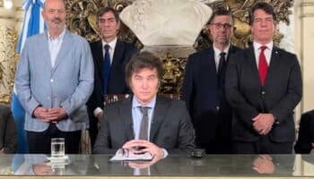 Milei plantea ‘super decreto’: 300 acciones de  desregulación y privatización