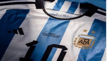 Venden por 7,8 millones de dólares las seis camisetas usadas por Messi en Qatar 2022