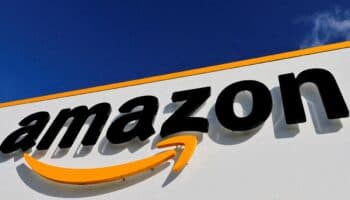 Francia multa con 32 millones de euros a Amazon por control 'excesivamente intrusivo' de empleados