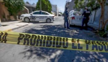 Procesarán por intento de feminicidio al adolescente que apuñaló a su exnovia en preparatoria de NL