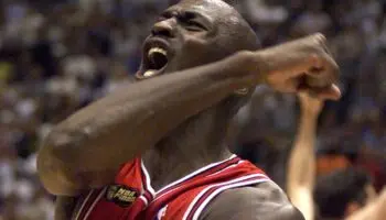 Subastan seis pares de tenis de Michael Jordan; ¿cuál fue la puja más alta?