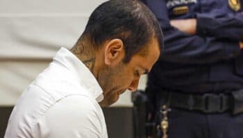 Hacienda española debe devolver 1.2 millones de euros a Dani Alves, dinero con el que pedirá su libertad