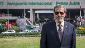 Vicealmirante Velázquez Tiscareño deja dirección del AICM, entrará nuevo director