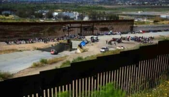México presenta escrito en Corte contra ley de Texas; advierte 'tensión sustancial' con EU