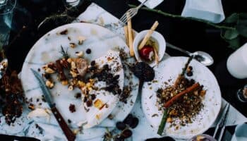 En México, una persona desperdicia en promedio casi medio kilo de comida al día: WWF