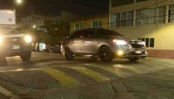 Topes hacen que autos gasten más gasolina y contaminen más