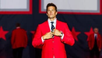 NFL: Retiran el icónico 12 de Tom Brady en su ingreso al Salón de la Fama de los Pats