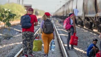 México transportará a migrantes con cita de 'CBP One' en Estados Unidos desde el sur