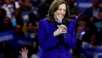 Kamala Harris recibe nominación demócrata a la Presidencia de EU