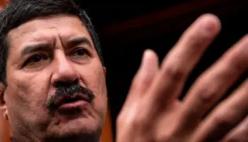 Maru Campos quiere manchar mi reputación y carrera comprometida contra la corrupción: Corral