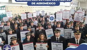 Protestan pilotos en AICM para exigir salario justo a Aeroméxico