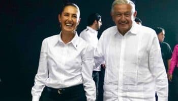 López Obrador despide gira en Nayarit sin mensaje de Sheinbaum