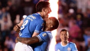 Cruz Azul propina goleada al América en Clásico Joven de la Liga MX