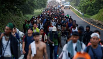 Migrantes alistan caravana para exigir regularización de documentos