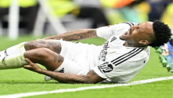 Sufre Militao otra grave lesión de rodilla, ahora en la pierna derecha | Video