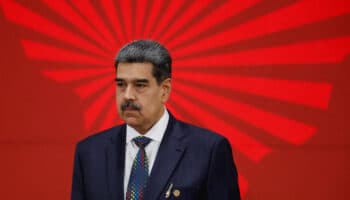 Oposición mayoritaria de Venezuela acusa a Maduro de consumar un 'golpe de Estado'