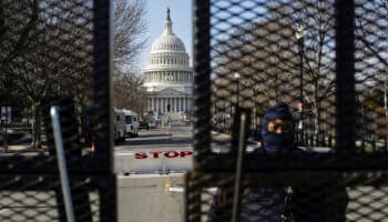 Detenido afuera del Capitolio un hombre que quería matar a altos cargos del gobierno de Trump