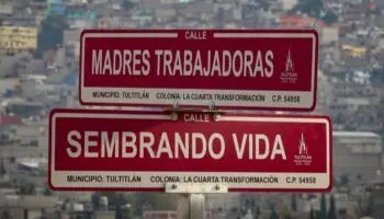 De 'Calle Salario Mínimo' a 'Fertilizantes para el Bienestar': Así los nombres de la colonia 4T