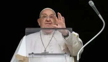 Papa Francisco celebra el alto al fuego en Gaza y apuesta por una solución 'justa de dos Estados'