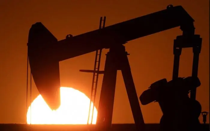 Trump firma orden para proteger ingresos petroleros venezolanos depositados en cuentas de EE.UU.