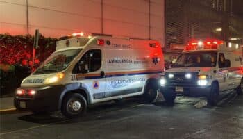 Intentan asaltar a conductor de auto de lujo en Parque Delta; resulta herido