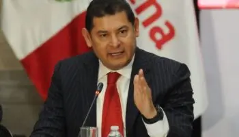 'Políticos se sienten con permiso de agredir a la prensa': Artículo 19 exige disculpa de Armenta a periodista