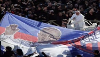 AFA rinde homenaje al papa argentino que 'jugó por el mundo' | Video