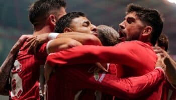 Toluca, con un jugador menos, elimina al Monterrey y avanza a semifinales