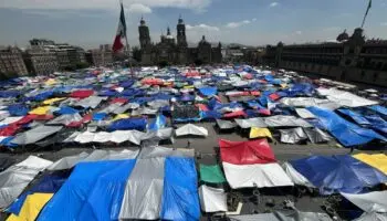 CNTE retira plantón en CDMX, pero 'regresaremos con más fuerza', advierte