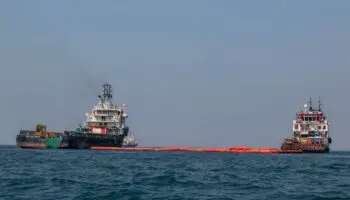 Pemex repara fugas en ducto que transporta aceite a Dos Bocas