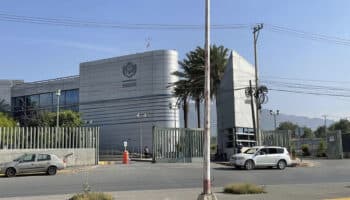 Facturas falsas, estantes vacíos: empresa fantasma causó desabasto en hospitales de Coahuila | Especial