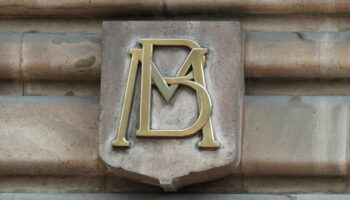 Citi México espera que Banxico recorte tasa de interés hasta 7.5% en 2025 | Video