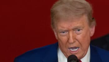 Trump clama victoria tras fallo del Supremo a favor de su orden para limitar la ciudadanía por nacimiento