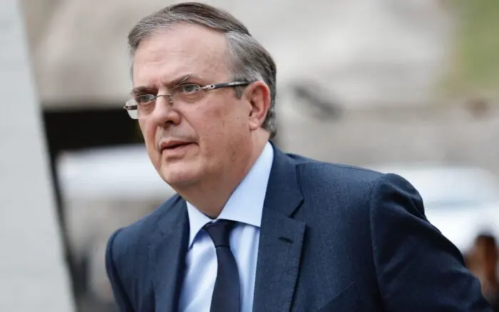 Ebrard retoma en EE.UU. diálogo sobre comercio y aranceles