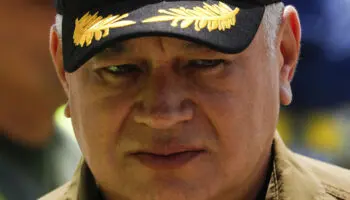 EU amaga a Diosdado Cabello para que coopere: posible detención o amenaza a su vida | Reuters