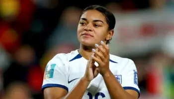 Denuncia futbolista inglesa racismo durante la Eurocopa Femenil 2025