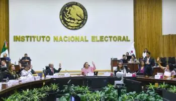 INE perdona multa de 55.2 mdp a Morena en caso de contratos irregulares