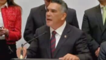 ‘Que venga aquí para que le pegue dos chingadazos’: 'Alito' a Fernández Noroña