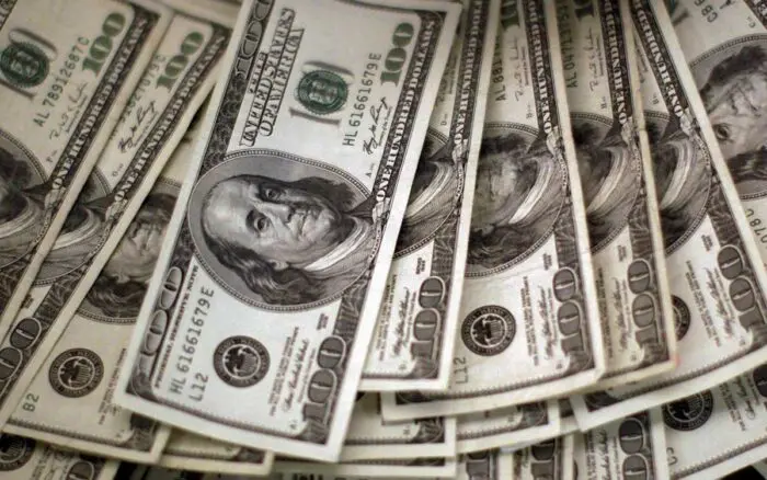 El dólar se prepara para su mayor caída semanal en cuatro meses