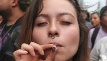 Gobierno CDMX define tres 'zonas de tolerancia' para consumo de marihuana