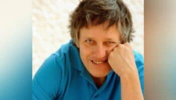 “Tengo un temperamento punk, pero en realidad soy muy modosito”: Xavier Velasco