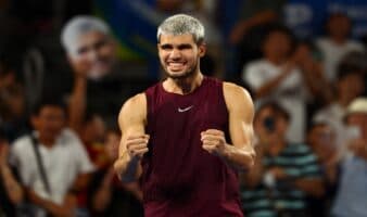 Carlos Alcaraz bate su récord de victorias en un año | Video