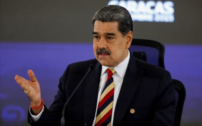 Maduro: Si Venezuela es agredida 'pasaría a la lucha armada'