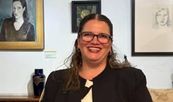 Con libro sobre Alfonso Reyes, la ensayista Beatriz Saavedra Gastélum obtiene el Premio Aristóteles 2025