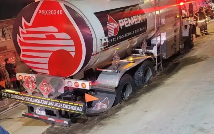 En riesgo suministro de gasolina por bloqueo en planta de Pemex en Chiapas