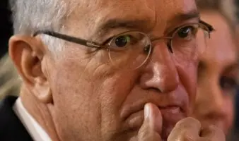 SAT niega acuerdo con Grupo Salinas sobre multimillonaria deuda