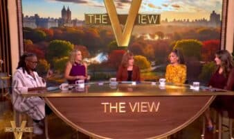 En medio de 'censura' a Kimmel, la FCC ahora apunta al programa 'The View'