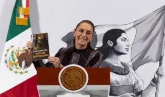 Publica Sheinbaum libro sobre su relevo presidencial con AMLO