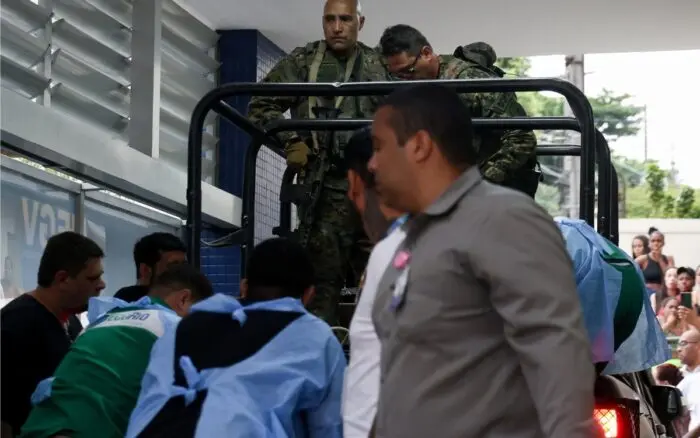 Mujer muere durante enfrentamiento entre cárteles en Río de Janeiro